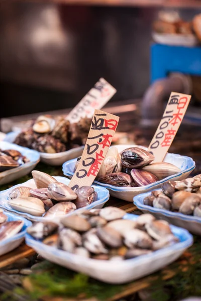 Mercado de pescado de Tsukiji, Japón . —  Fotos de Stock