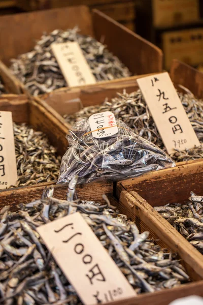 Pesce secco sul mercato giapponese — Foto Stock