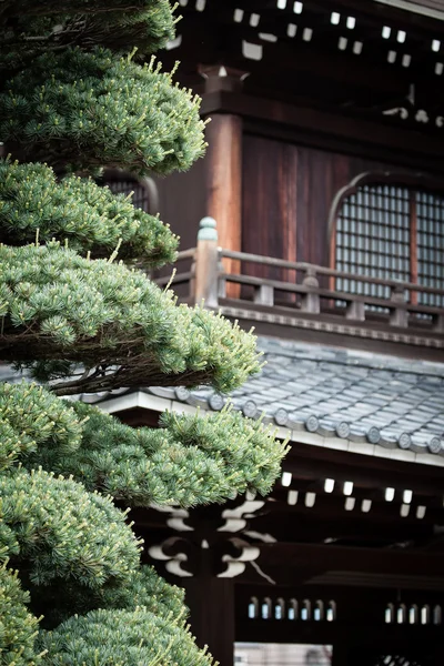 伝統的な寺京都府, 日本 — ストック写真