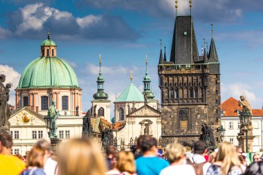 Prag 'daki Charles Köprüsü 