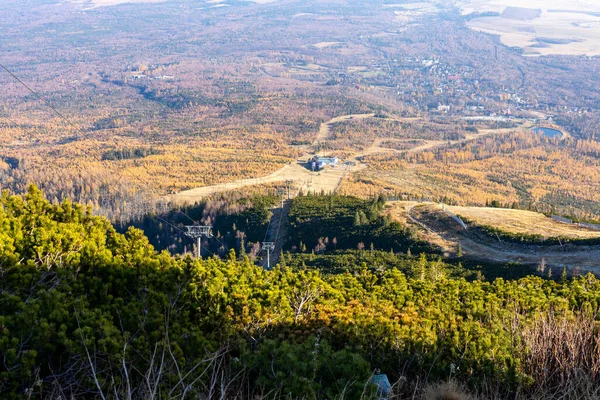 Slovakya. Lomnicky Tepesi (Lomnicky Dikişi) ve Kezmarsky Tepesi, Slovakya