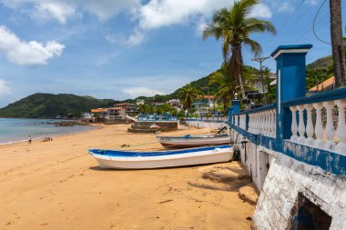 Taboga Adası. Panama City, Panama yakınlarındaki Pasifik 'teki tropik ada.