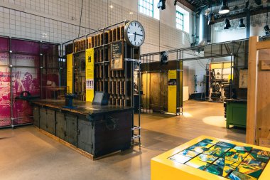 DORTMUND, GERMANY - 04 Aralık 2021 LWL Industrial Museum Zollern, Almanya 'nın Dortmund şehrinin kuzeybatısında faaliyet göstermeyen bir kömür madeni kompleksi..