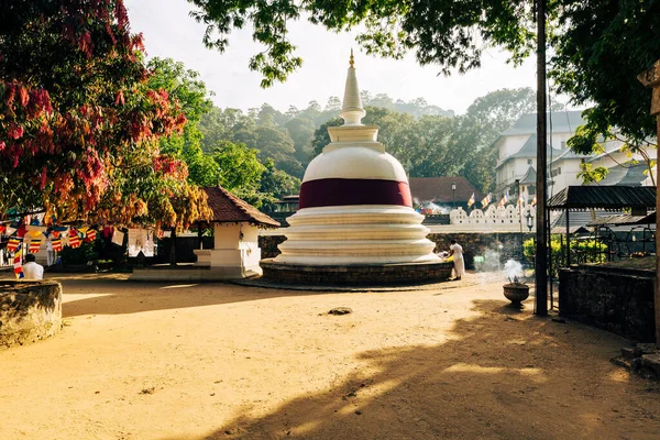 Berömda Buddha Temple Sacred Tooth Relic Kandy Sri Lanka Unesco — Stockfoto