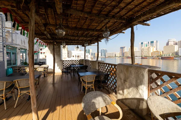 伝統的なアラブスタイルのレストラン ドバイ デイラ旧市街 アラブ首長国連邦 — ストック写真
