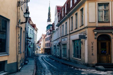 Tallin Eski Kasabası. Orta Çağ Gotik Mimarisi. Tallin Estonya 'nın başkenti. Baltık devletleri. Avrupa.