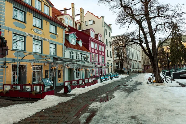 Riga Eski Kasabası. Orta Çağ Gotik Mimarisi. Riga Letonya 'nın başkenti. Baltık devletleri. Avrupa.