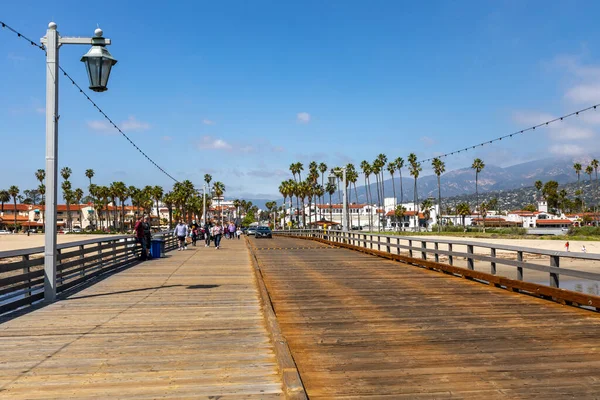 Προβλήτα Του Στέρν Στη Σάντα Μπάρμπαρα Της Καλιφόρνια Ηπα Pier — Φωτογραφία Αρχείου
