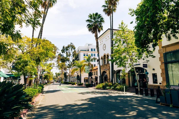 Tradycyjna Architektura Kolonialna Santa Barbara Kalifornii Stany Zjednoczone Popularny Kierunek — Zdjęcie stockowe