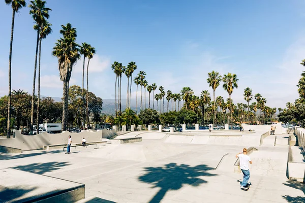 Traditionele Koloniale Architectuur Santa Barbara Californië Verenigde Staten Populaire Toeristische — Stockfoto