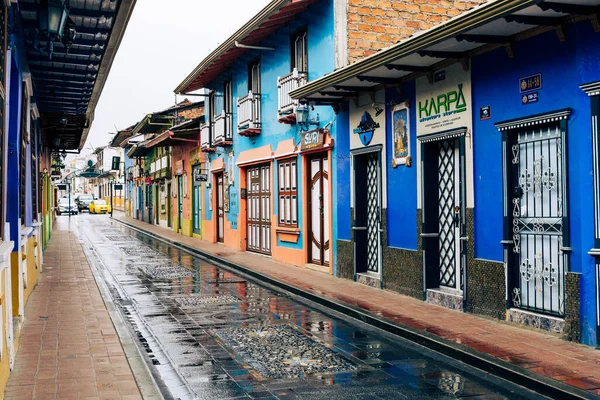 Loja Ecuador Απριλιου 2022 Πολύχρωμα Αποικιακά Σπίτια Στην Οδό Lourdes — Φωτογραφία Αρχείου