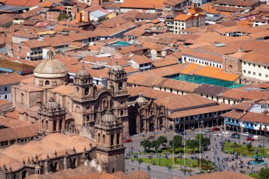 Cusco, Katedral, Peru ile birlikte Cusco şehrinin merkezi manzarası. Güney Amerika. 