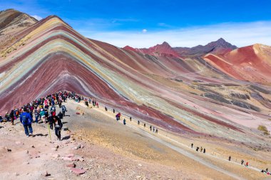 Vinicunca, Cusco Bölgesi, Peru. Montana de Siete Renkleri, ya da Gökkuşağı Dağı. Güney Amerika. 