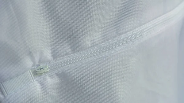 Reißverschluss Aus Kunststoff Weißem Nylonstoff Befestigt Abstrakt Zum Hintergrund — Stockfoto