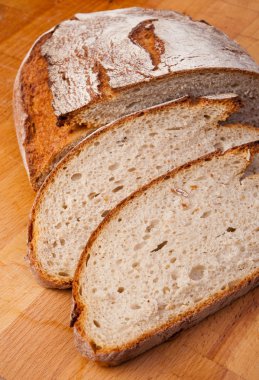 çiftlik evinde ekmek somunları