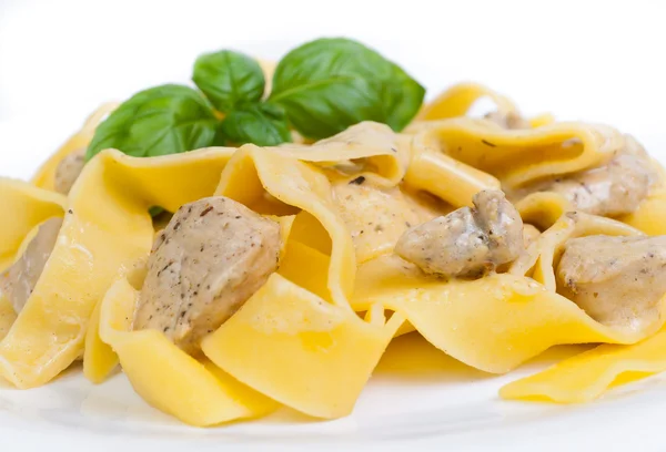 Tagliatelle with chicken — Stock Photo, Image