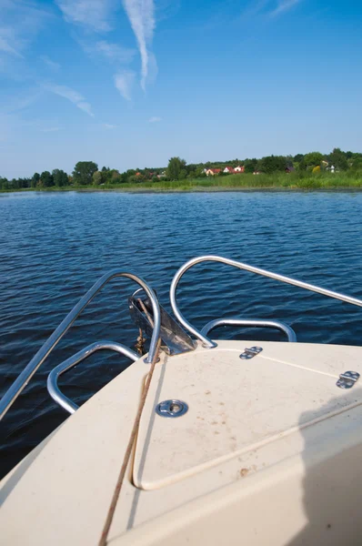 Nature in lake — Stock Photo, Image