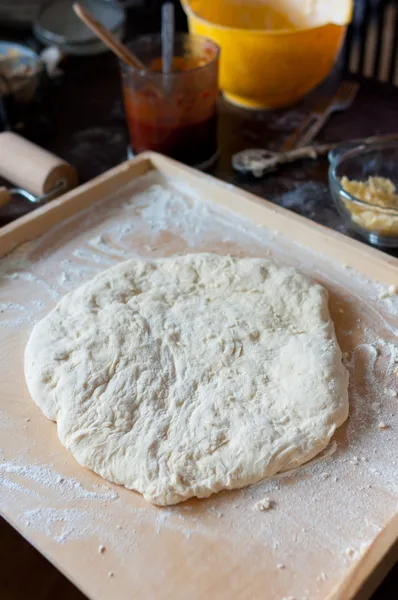 Yeast dough — Stock Photo, Image