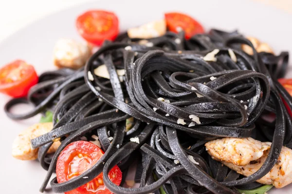 Těstoviny tagliolini černá — Stock fotografie