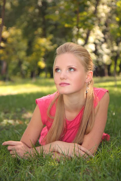 Beautiful girl. — Stock Photo, Image