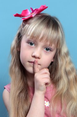 Güzel bir kızın portresi..