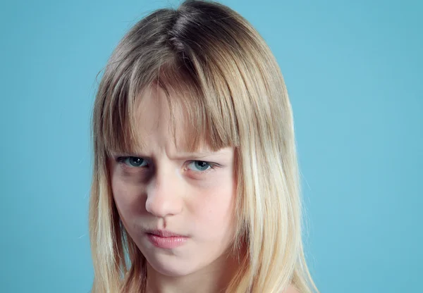 Retrato de uma menina infeliz . — Fotografia de Stock