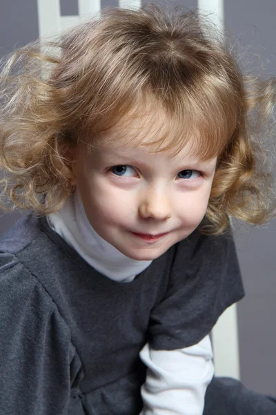 Retrato de menina encantadora . — Fotografia de Stock