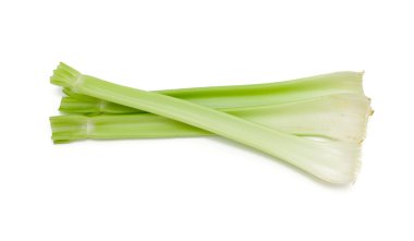 kereviz köklerini üzerinde beyaz izole