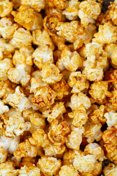 Čerstvé Karamelizované Popcorn Zblízka — Stock fotografie