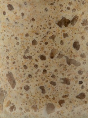 Cam kavanozda tam tahıllı un üzerine taze çavdar ekmeği, sağlıklı organik kırsal ekmek için mayasız mayalı başlangıç. Kapat. Sağlıklı beslenme. Kapat..