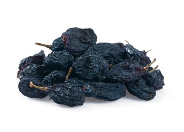 Beyaz arka plan üzerinde izole mavi kuru üzüm