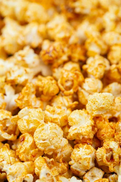 Čerstvé Karamelizované Popcorn Zblízka — Stock fotografie