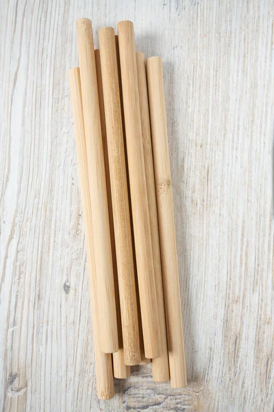 Słomki Bambusowe Izoalowane Białym Tle Słomki Picia Drewna Bambusowego Ponownego — Zdjęcie stockowe