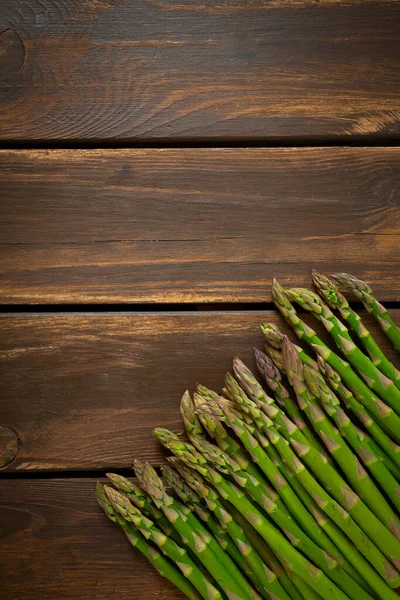 Asparagi Verdi Freschi Superficie Legno — Foto Stock