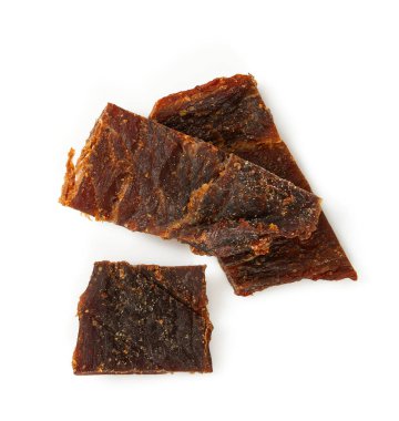 Kurutulmuş et beyaz arka planda izole edilmiş. Kurutulmuş et. 