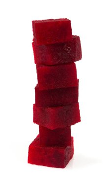 Pancar kökü beyaz arkaplanda izole edildi