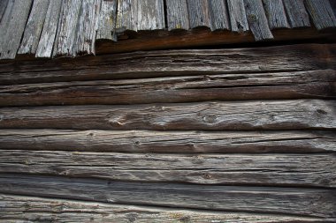 Eski ahşap bir bina duvarı. Kırsal arkaplan.