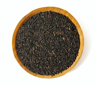 Siyah susam tohumları yaklaşıyor. Üst görünüm.