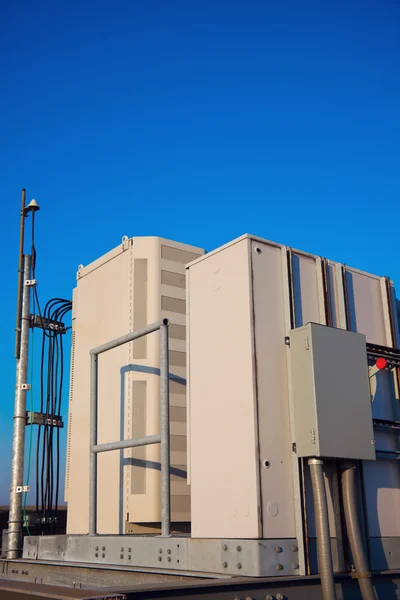 Radio cabinet on the cell tower site — Stock Photo, Image