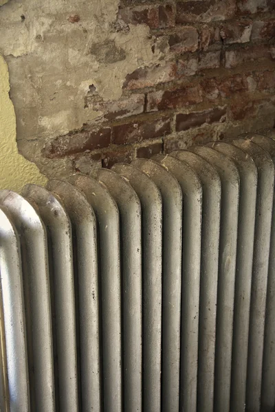 Vecchio radiatore — Foto Stock