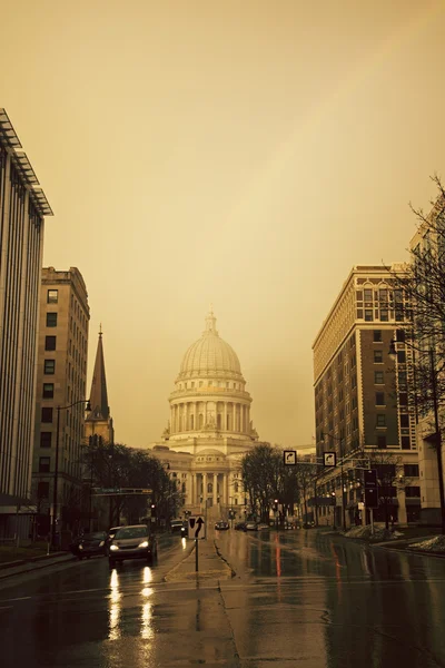 State capitol-byggnaden i madison — Stockfoto