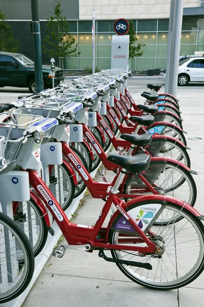 Bicicletas para alugar no centro de Denver — Fotografia de Stock