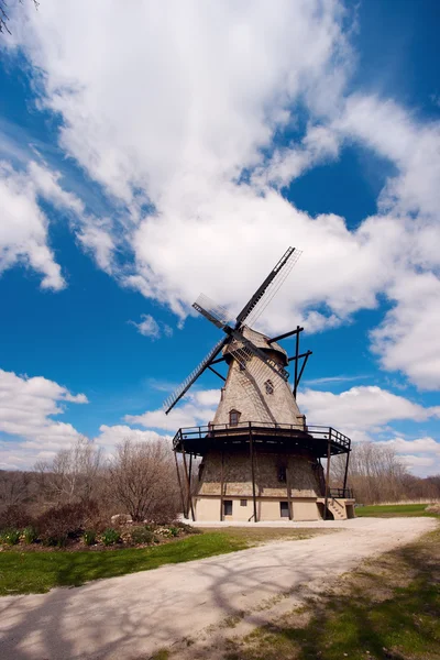 Ginebra, Illinois, Estados Unidos - Molino de viento — Foto de Stock