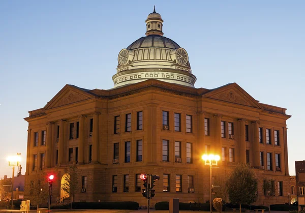 Old courthouse in Lincoln, Logan County — Stock Photo, Image