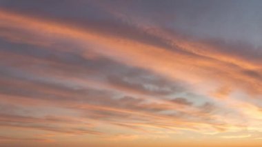 Bulutlarla gün batımı, ilham, zaman aşımı