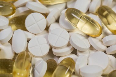 : Bağışıklık ve sağlık için çeşitli yararlı vitaminler 