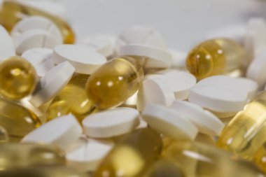 : Bağışıklık ve sağlık için çeşitli yararlı vitaminler 