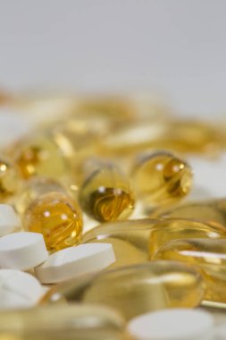 : Bağışıklık ve sağlık için çeşitli yararlı vitaminler 