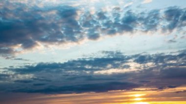 Bulutlu turuncu gün batımı, zaman aşımı, 4k