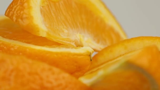 Rodajas Naranja Dulce Madura Para Postre Cerca Rotar — Vídeos de Stock